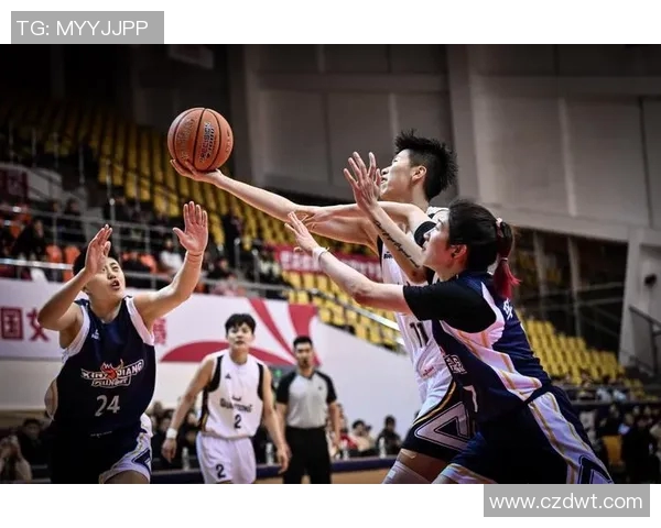 CBA精彩对决广东队迎战南京队直播全程回顾与分析